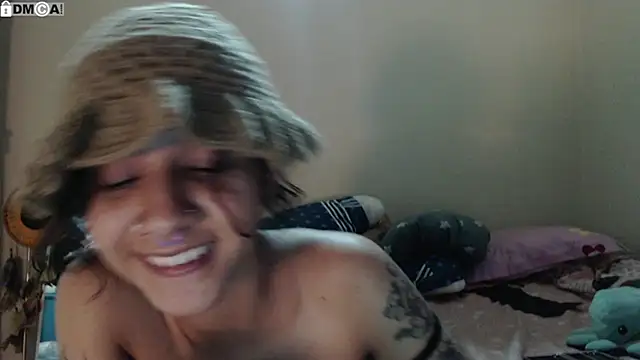 Chat XXX en directo de AlinaWoolf_