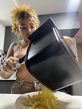 Gab_0212 Adlı Modelin Canlı XXX Sohbeti