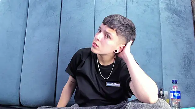 Megan_Thompson_'s Live XXX Chat