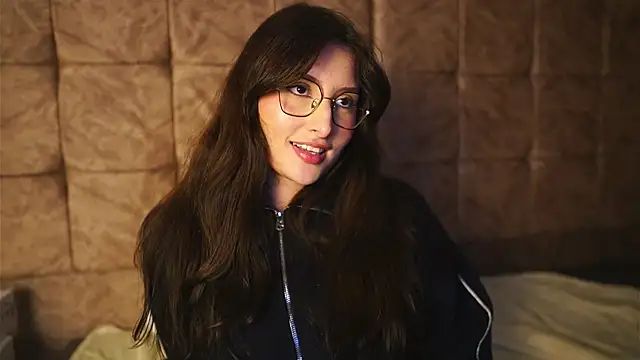 Daisha_Riley élő XXX-chatje