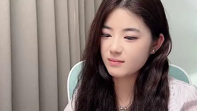 Nicole20266 Chat XXX in diretta