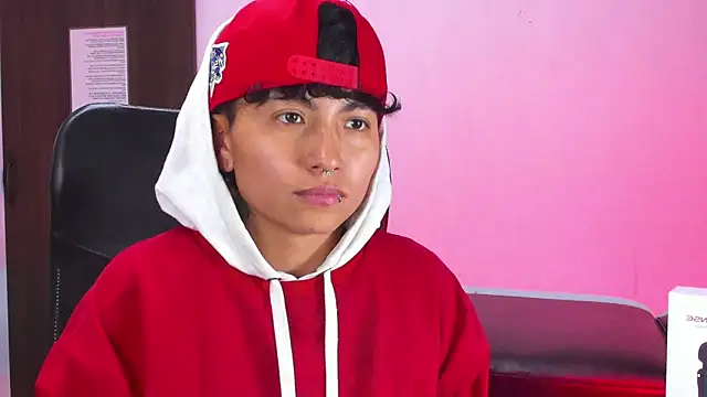 Chatroom XXX en direct de Im_Mathias