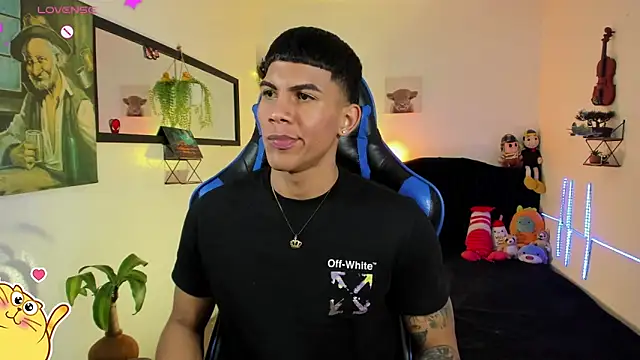 Damian_latinxxxn Webbikameraesitys