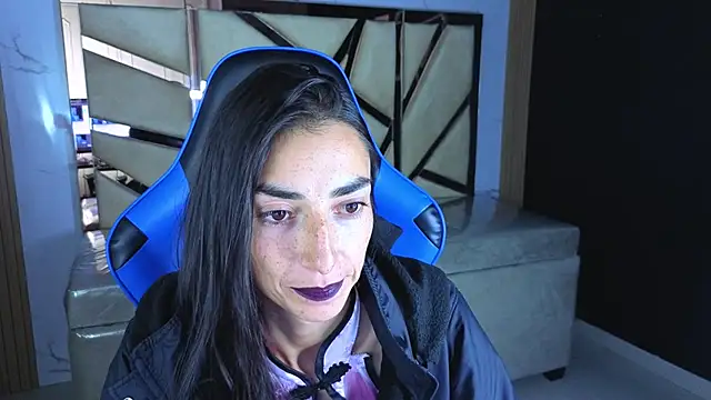 Maily_a_ Live XXX-Chat