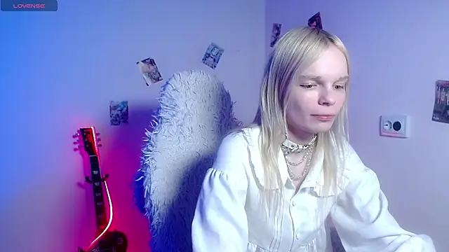 Show de Emily_Nyaffee na webcam