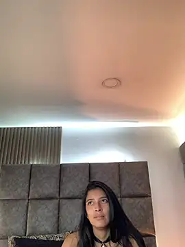 BrigitteVons 라이브 XXX 채팅