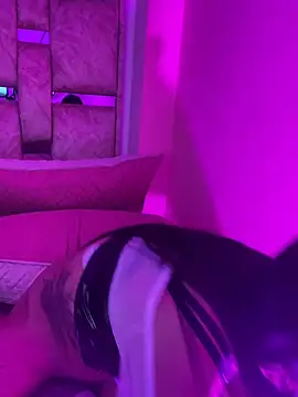 Lauraaa_pink18 Chat XXX live