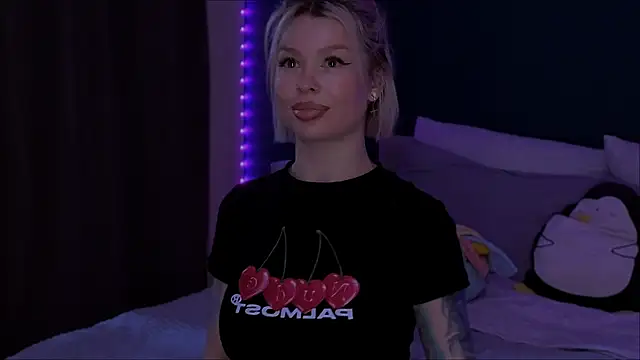 Sasha_Mason Adlı Modelin Canlı XXX Sohbeti