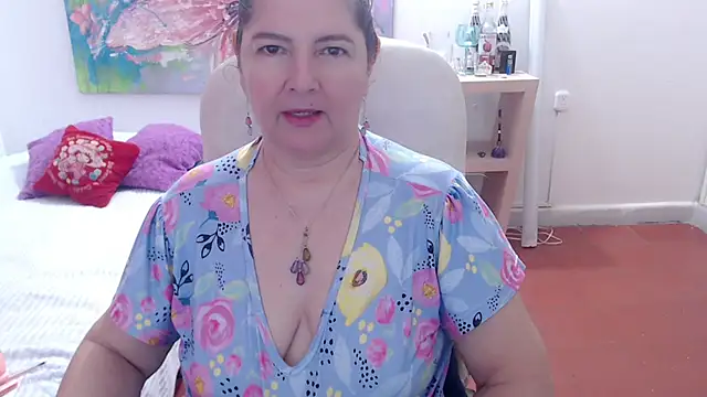 leonela_69 现场XXX聊天