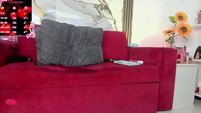 LoverLauren2's Live XXX Chat