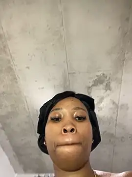 Mercedes_555 Webcam Show