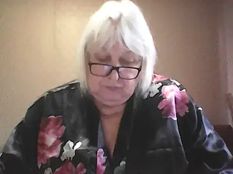 Alexia64231 Adlı Modelin Web Kamerası Şovu