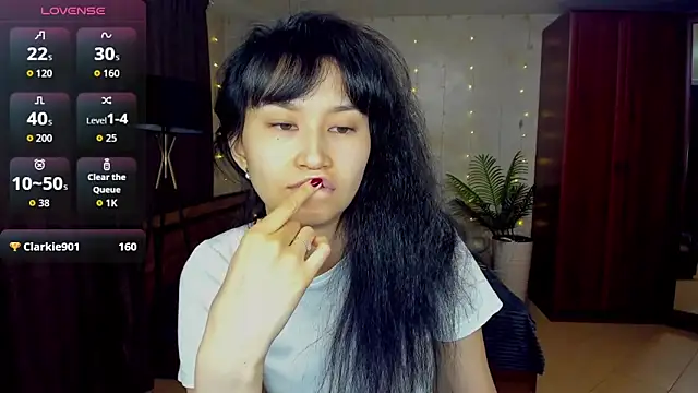 SheilaRare 即時 XXX 聊天