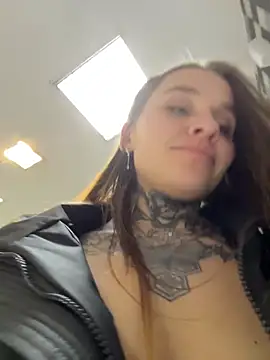 KishaMur's Live XXX Chat