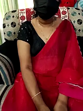 Tinarosy13 Show in webcam