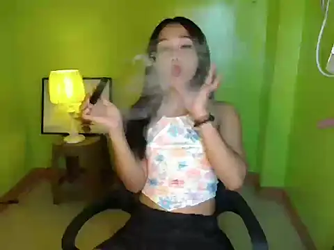 TsCyra_foxxx's Webcam Show