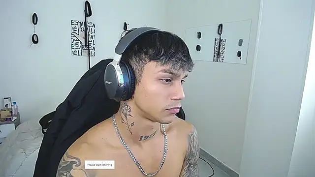 Leonard_Price's Live XXX Chat