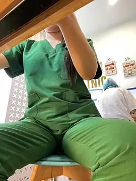 Clinic_Sexy: απευθείας συνομιλία ΧΧΧ