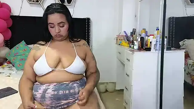 Czat XXX na żywo – charlotte_077