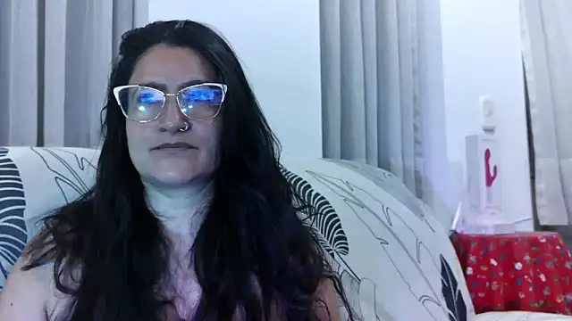 DeesseLuxure's Live XXX Chat