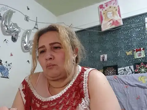 Perla1981-- Adlı Modelin Canlı XXX Sohbeti