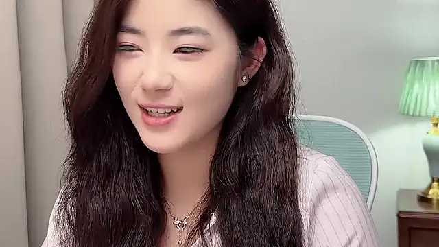 Nicole20266のウェブカメラショー