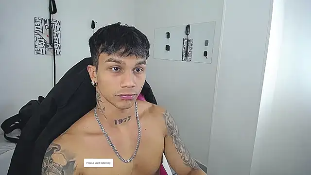 Leonard_PriceのライブXXXチャット