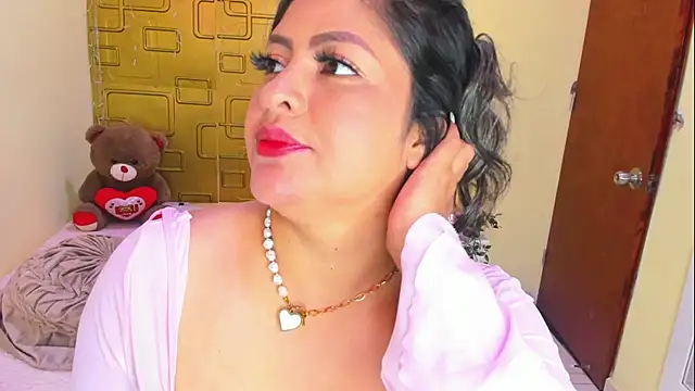 Julia_Haye: онлайн-секс-чат