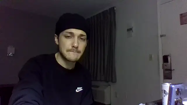 Jbenz420のライブXXXチャット