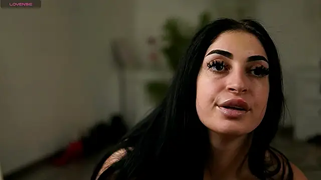 XXX chat uživo modela KassidyVibe