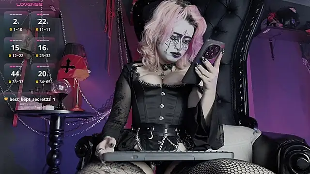 Chatroom XXX en direct de Navier__