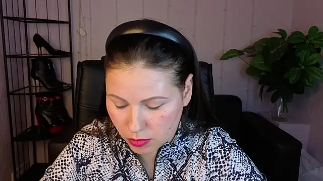 Dana__dom Chat XXX in diretta