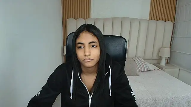 Chatroom XXX en direct de shaneelle