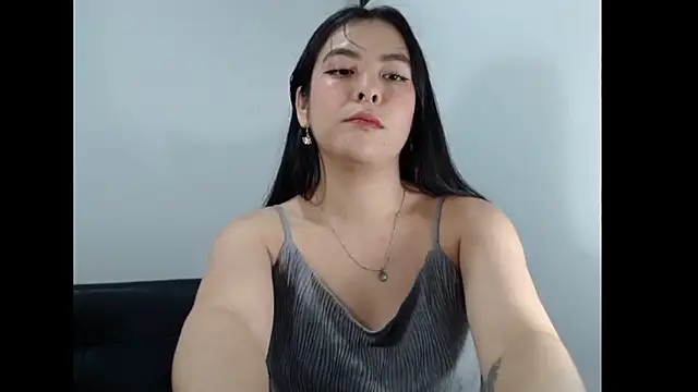 Chat XXX en directo de EloiseJun