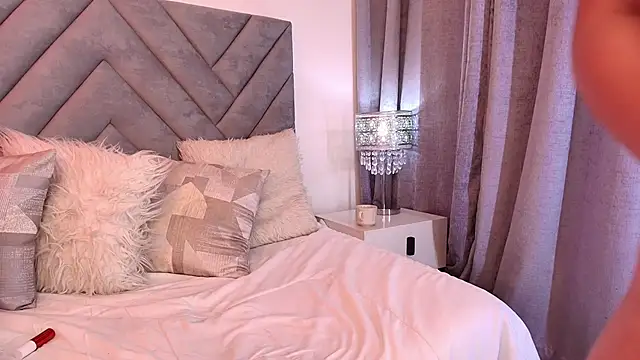 sara_owens7's Live XXX Chat