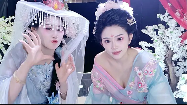 Banana-Milk69's Live XXX Chat