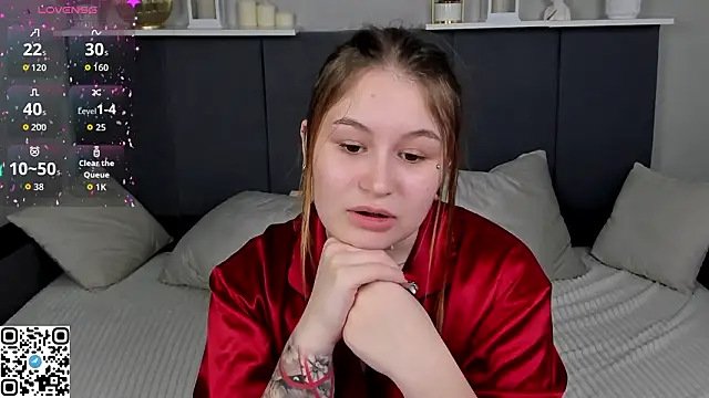 MilanaXHoney: απευθείας συνομιλία ΧΧΧ