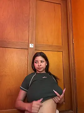 Chatroom XXX en direct de melanimorgan1