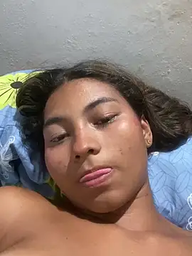 XXX chat uživo modela GeorgiandCoi