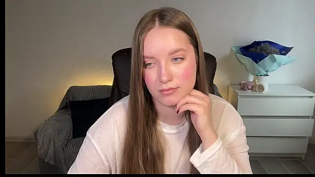 EvaMaddison Adlı Modelin Canlı XXX Sohbeti