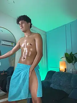 Leo_Savage_ Live XXX-chat