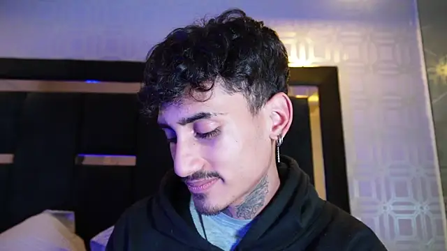 دردشة Dark_Eros_ الجنسية المباشرة