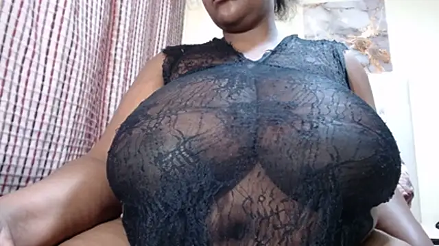 CHOCOLATEDARKBUSTYX live XXX chat