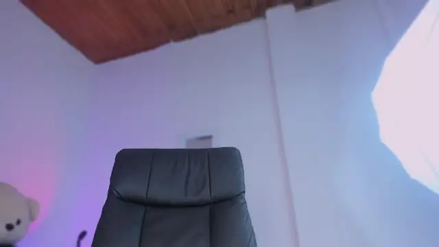 Ayha_khalaf Adlı Modelin Web Kamerası Şovu