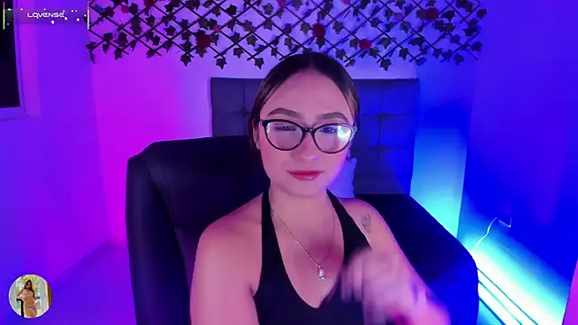 charlotte_keyss Adlı Modelin Web Kamerası Şovu