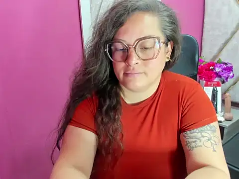 Czat XXX na żywo – Sarah_Boobs_