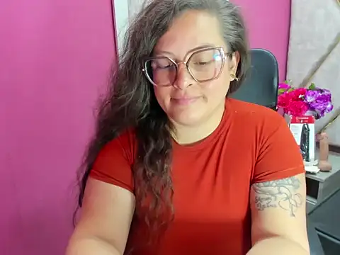 دردشة Sarah_Boobs_ الجنسية المباشرة