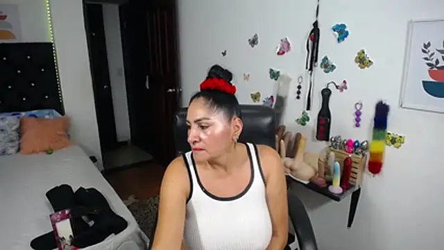 mature_bigboobs10's Live XXX Chat