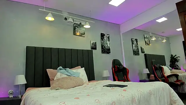 Raphael_Nyon: онлайн-секс-чат