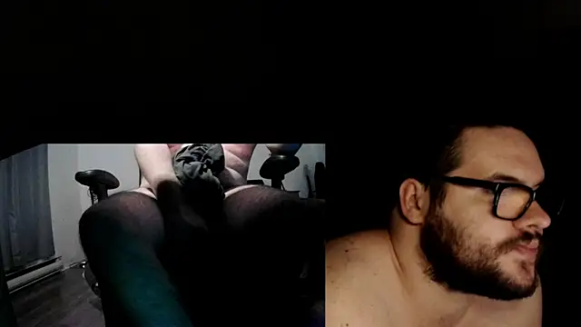 Pokazy przed kamerką – fck_boy123